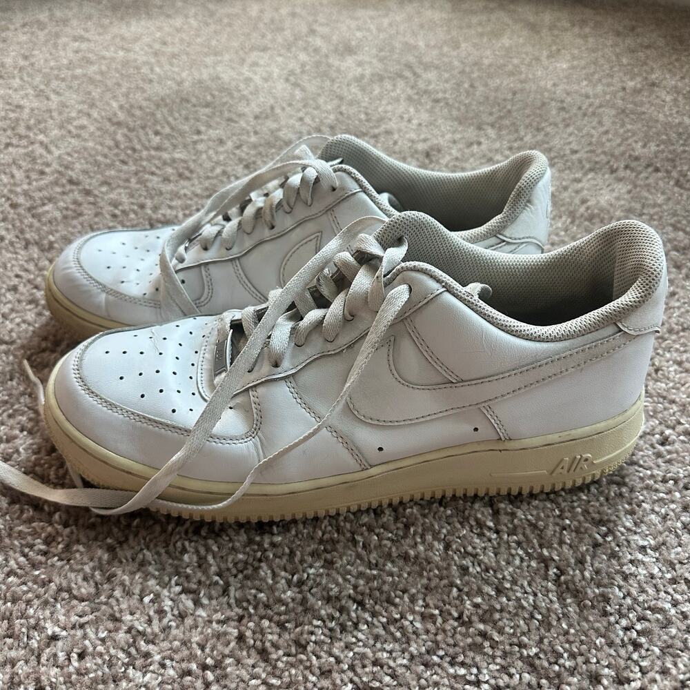 Nike Airforce 1 White, Low Top, Sneakers- 10.5 - Picture 6 of 7